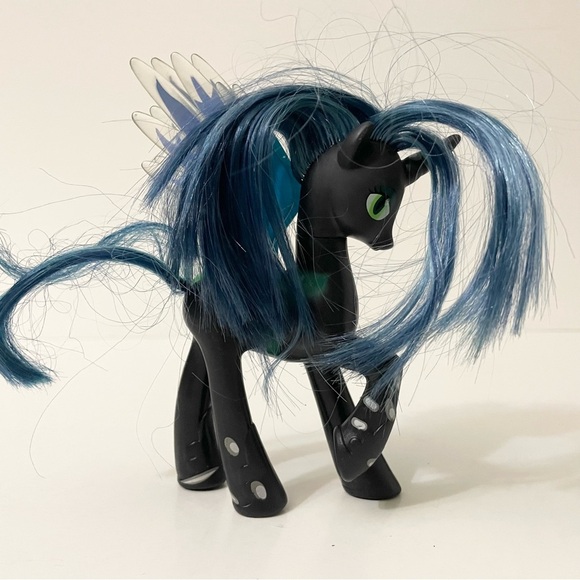 My Little Pony Brushable Queen Chrysalis Unicorn Pegasus - Picture 6 of 13
